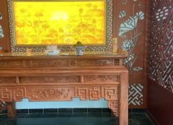 Thi công vách ốp phòng thờ và bàn thờ gỗ hương đá dài 2,17m rộng 1,07m, cao 1,27m